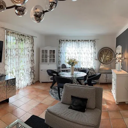 5 Mit Garten Und Sonniger Terrasse Apartment *