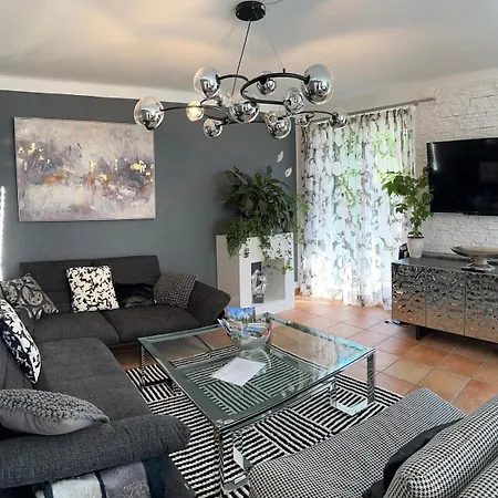 5 Mit Garten Und Sonniger Terrasse * Großgmain