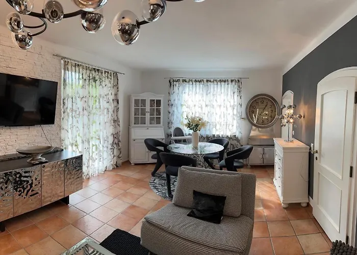 Haus Schmidhuber 5 Mit Garten Und Sonniger Terrasse Apartmán *